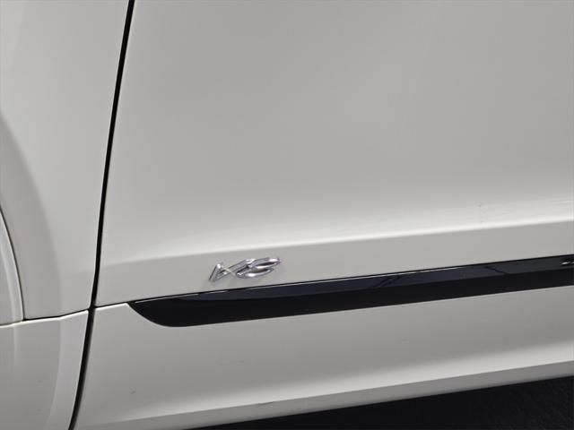 used 2021 Bentley Bentayga car, priced at $112,921