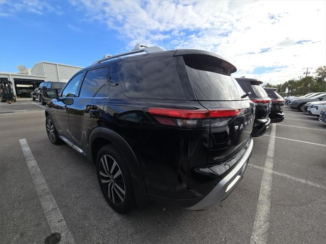 new 2024 Nissan Pathfinder car, priced at $46,067