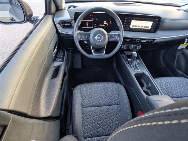 new 2025 Nissan Kicks car, priced at $24,059