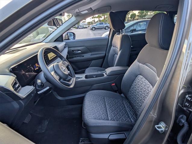 new 2025 Nissan Kicks car, priced at $24,059