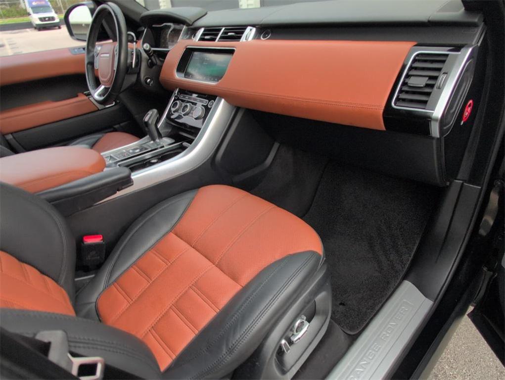 new 2017 Land Rover Range Rover Sport car, priced at $24,745