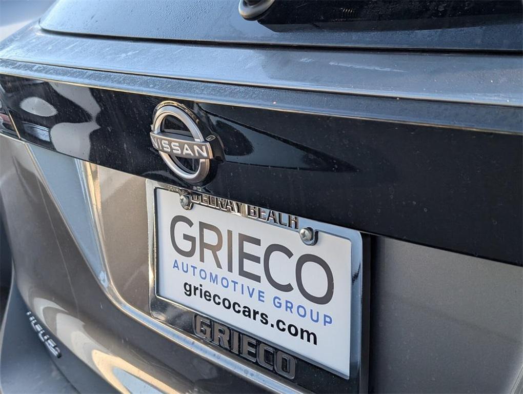 new 2025 Nissan Kicks car, priced at $23,804