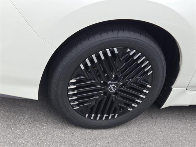 new 2024 Nissan Leaf car, priced at $24,989