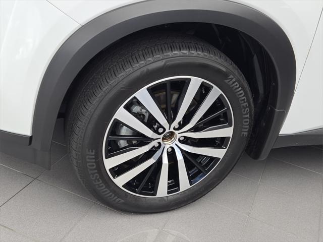 new 2025 Nissan Pathfinder car, priced at $48,579