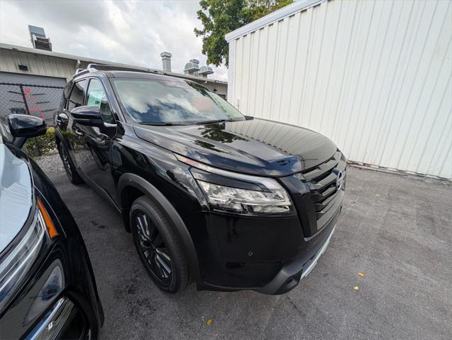 new 2024 Nissan Pathfinder car, priced at $42,282