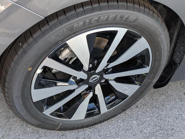 new 2025 Nissan Sentra car, priced at $25,682
