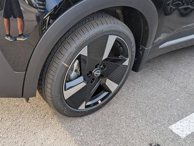 new 2025 Nissan Kicks car, priced at $26,743