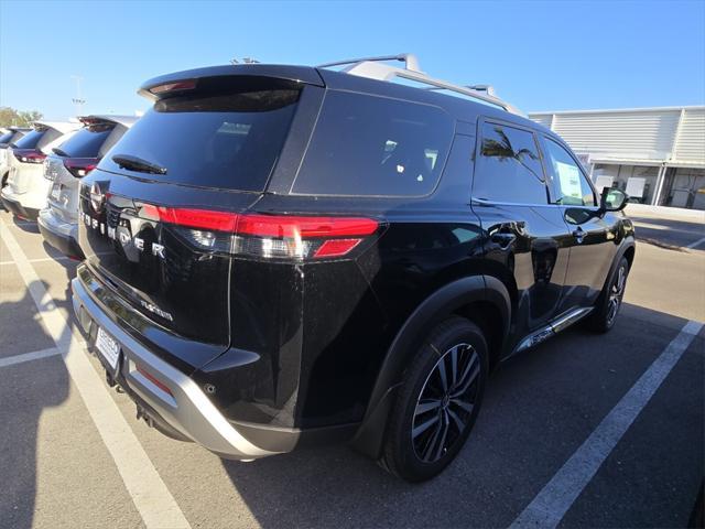 new 2025 Nissan Pathfinder car, priced at $47,352