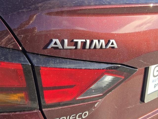 new 2025 Nissan Altima car, priced at $27,080