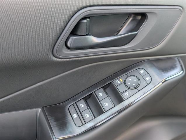 new 2025 Nissan Rogue car, priced at $29,876