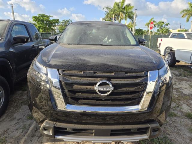new 2025 Nissan Pathfinder car, priced at $40,561