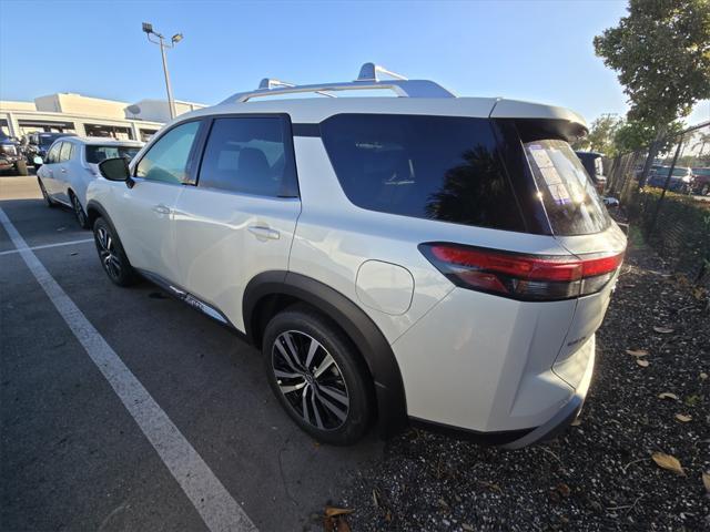 new 2024 Nissan Pathfinder car, priced at $44,753