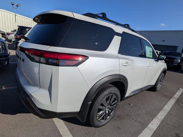 new 2025 Nissan Pathfinder car, priced at $40,147