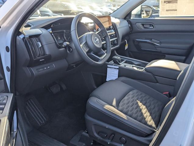 new 2025 Nissan Pathfinder car, priced at $40,147