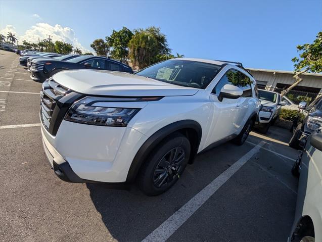 new 2025 Nissan Pathfinder car, priced at $40,147
