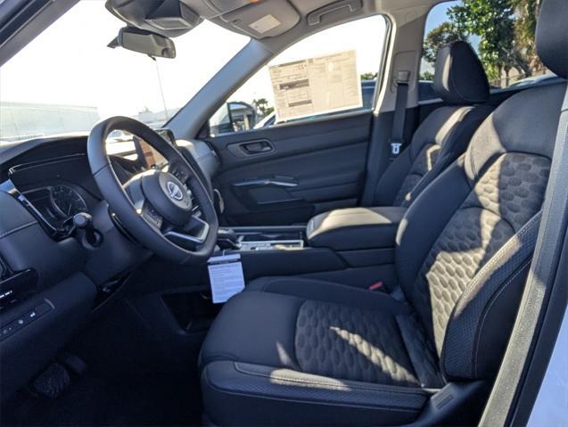 new 2025 Nissan Pathfinder car, priced at $40,147