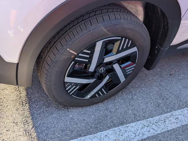 new 2025 Nissan Kicks car, priced at $25,003