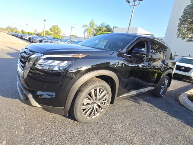 new 2025 Nissan Pathfinder car, priced at $43,616