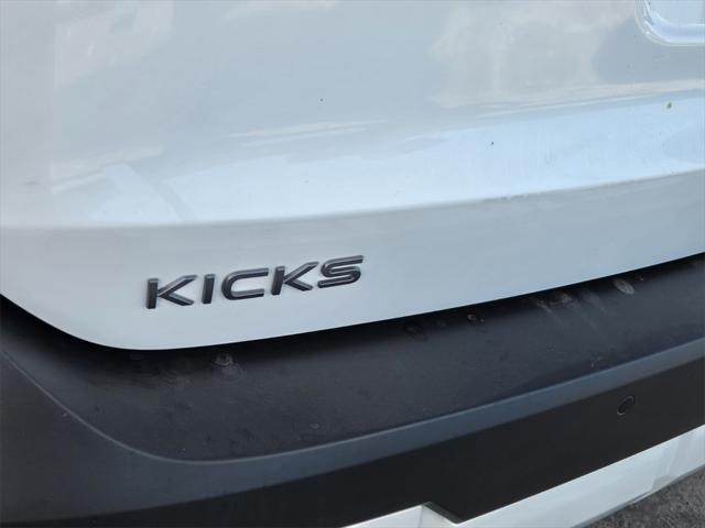 new 2025 Nissan Kicks car