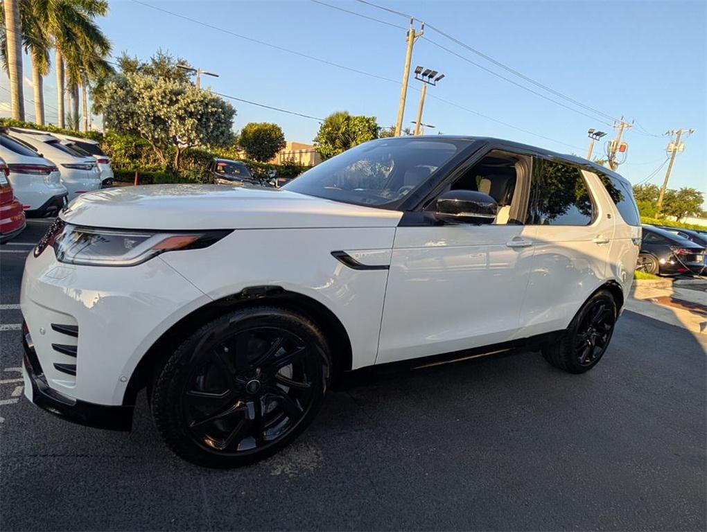 used 2023 Land Rover Discovery car, priced at $40,999
