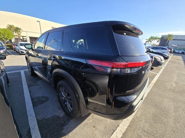 new 2025 Nissan Pathfinder car, priced at $35,335