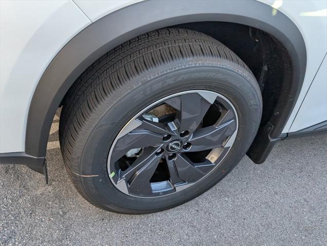 new 2025 Nissan Rogue car, priced at $33,717
