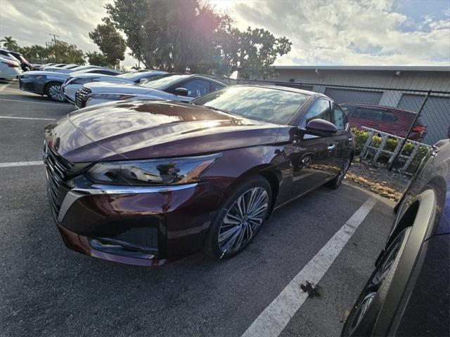 new 2025 Nissan Altima car, priced at $33,285