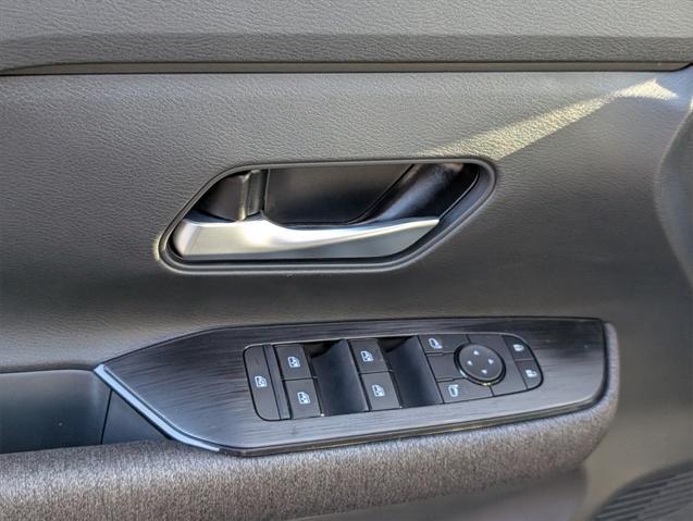 new 2025 Nissan Kicks car, priced at $24,571