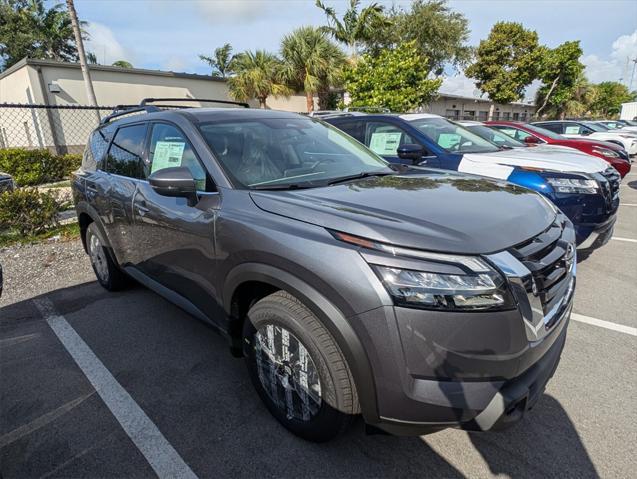 new 2024 Nissan Pathfinder car, priced at $39,623