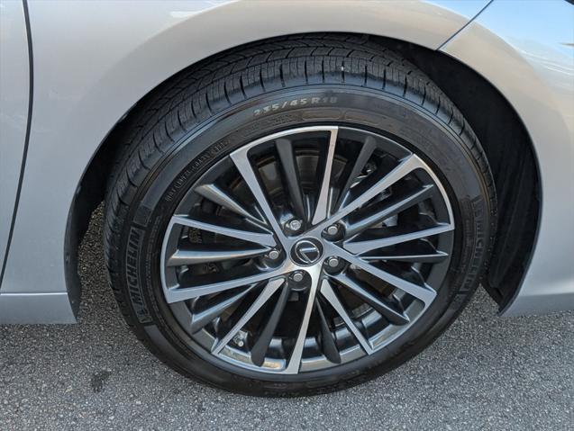 used 2025 Lexus ES 350 car, priced at $44,598