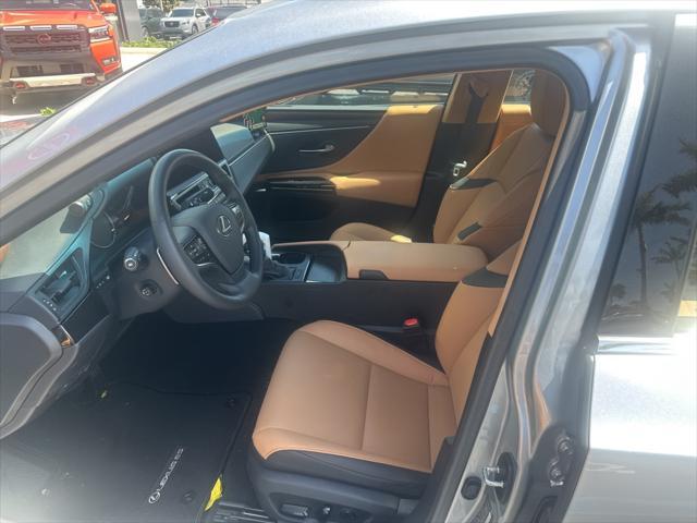 used 2025 Lexus ES 350 car, priced at $44,598