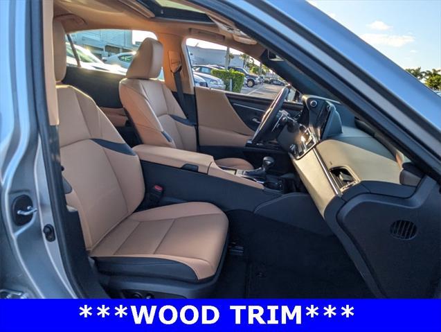 used 2025 Lexus ES 350 car, priced at $44,598
