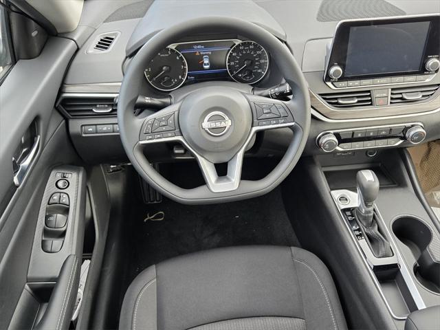 new 2025 Nissan Altima car, priced at $27,283