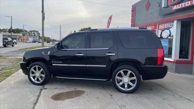 used 2009 Cadillac Escalade car, priced at $9,995