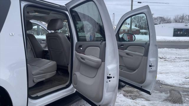 used 2014 Chevrolet Suburban car, priced at $11,995