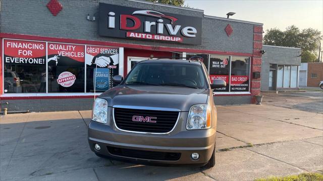 used 2013 GMC Yukon XL car, priced at $12,400