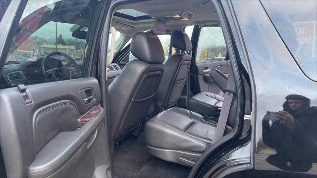 used 2013 GMC Yukon car, priced at $14,995