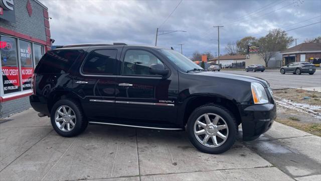 used 2013 GMC Yukon car, priced at $14,995