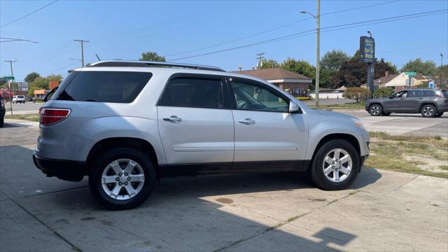 used 2009 Saturn Outlook car, priced at $7,495