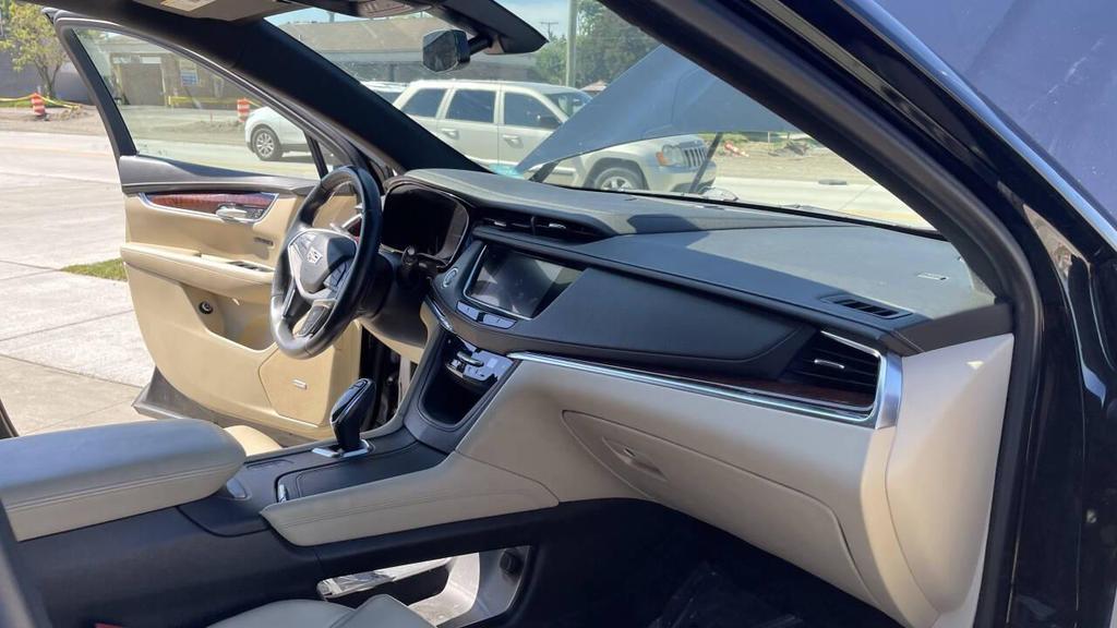 used 2017 Cadillac XT5 car, priced at $12,495