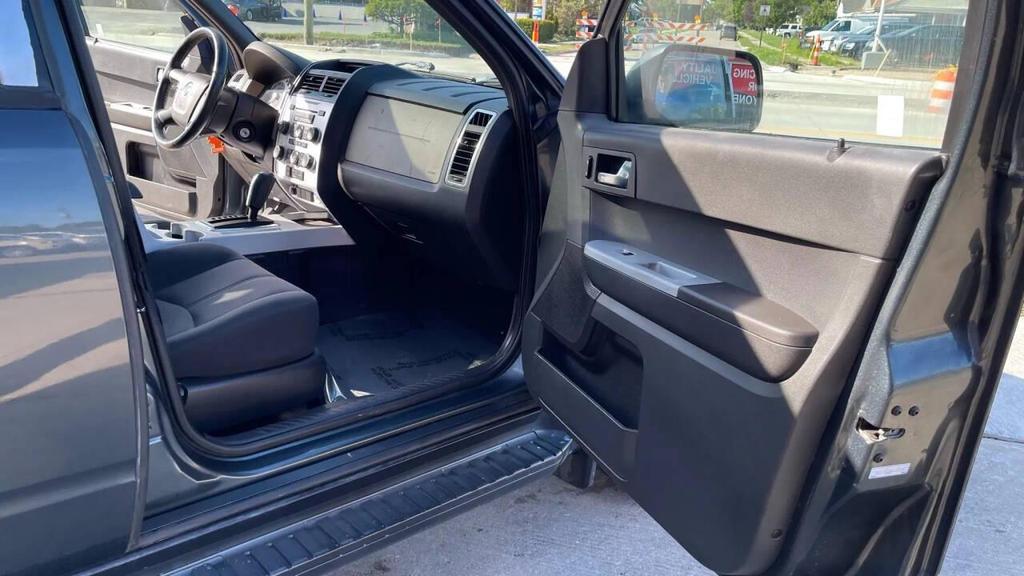 used 2008 Mercury Mariner car, priced at $7,995