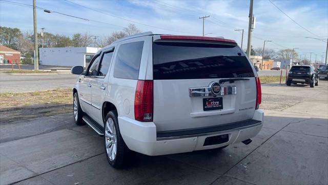 used 2013 Cadillac Escalade car, priced at $14,995