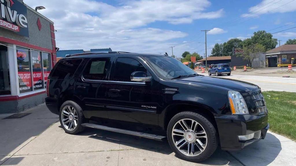 used 2012 Cadillac Escalade car, priced at $13,995