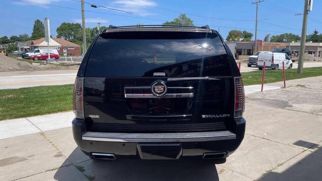 used 2012 Cadillac Escalade car, priced at $13,995