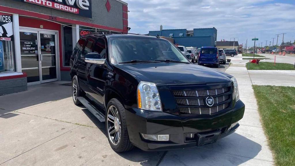 used 2012 Cadillac Escalade car, priced at $13,995