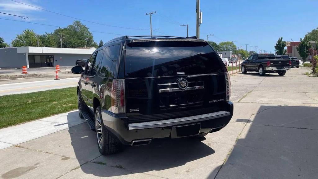 used 2012 Cadillac Escalade car, priced at $13,995