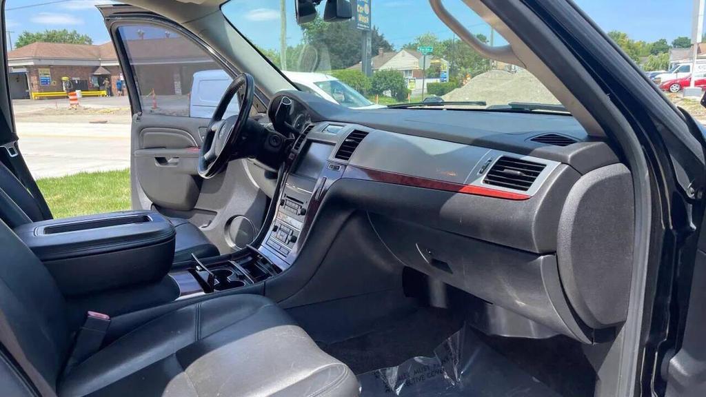 used 2012 Cadillac Escalade car, priced at $13,995