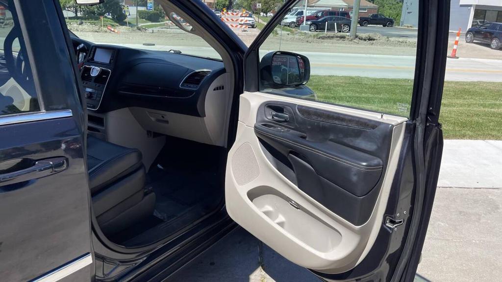 used 2014 Chrysler Town & Country car, priced at $6,890