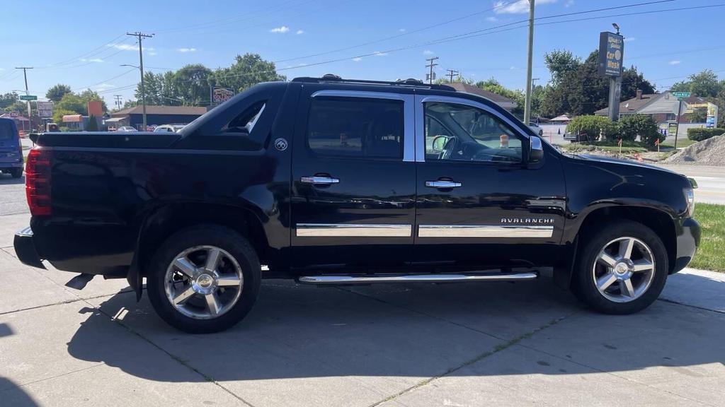 used 2013 Chevrolet Avalanche car, priced at $14,795