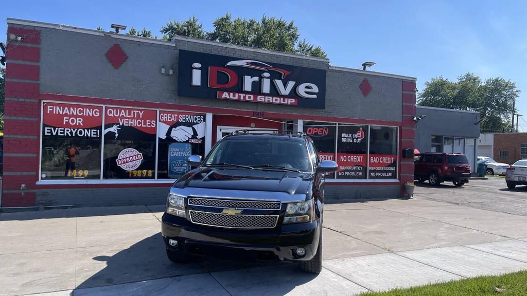 used 2013 Chevrolet Avalanche car, priced at $14,795